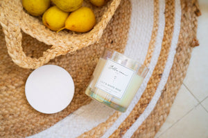 Lily and white rose scented candle with pears boho style
